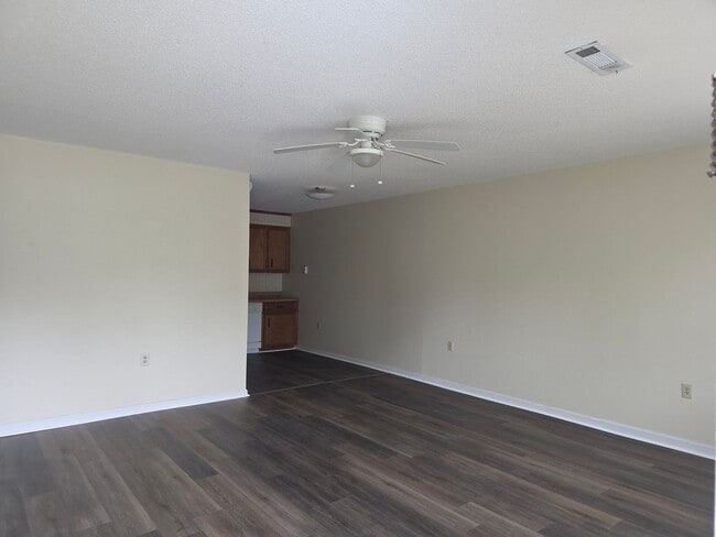 Building Photo - 1370 Lands End