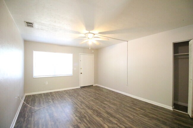 Foto del edificio - 615 SW 11th Ln