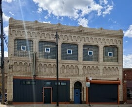 Building Photo - 22-26 N Pulaski Rd