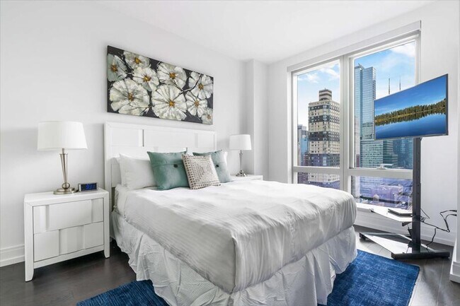 Foto del edificio - 555 10th Ave
