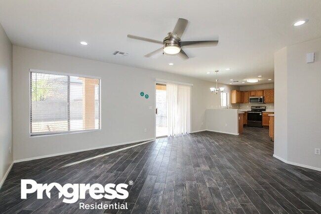 Building Photo - 12317 W Windrose Dr