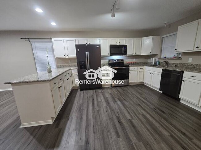 Building Photo - MOVE IN READY - IRVING - 3BEDS 2BATHS