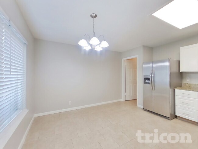 Foto del edificio - 2814 Coast Plain Dr