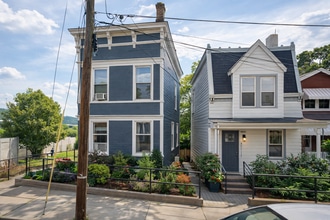 Building Photo - 1203 Bates Ave