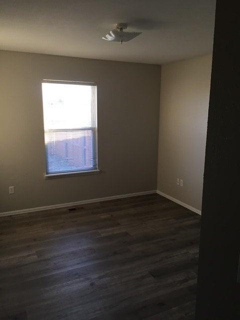 Foto del edificio - 96 E Spaulding Ave