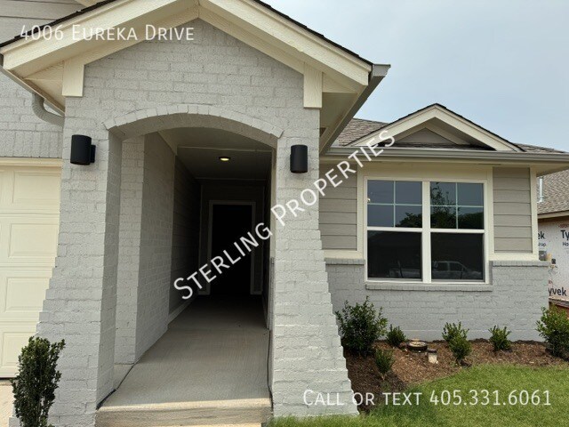 Foto del edificio - 4006 Eureka Dr