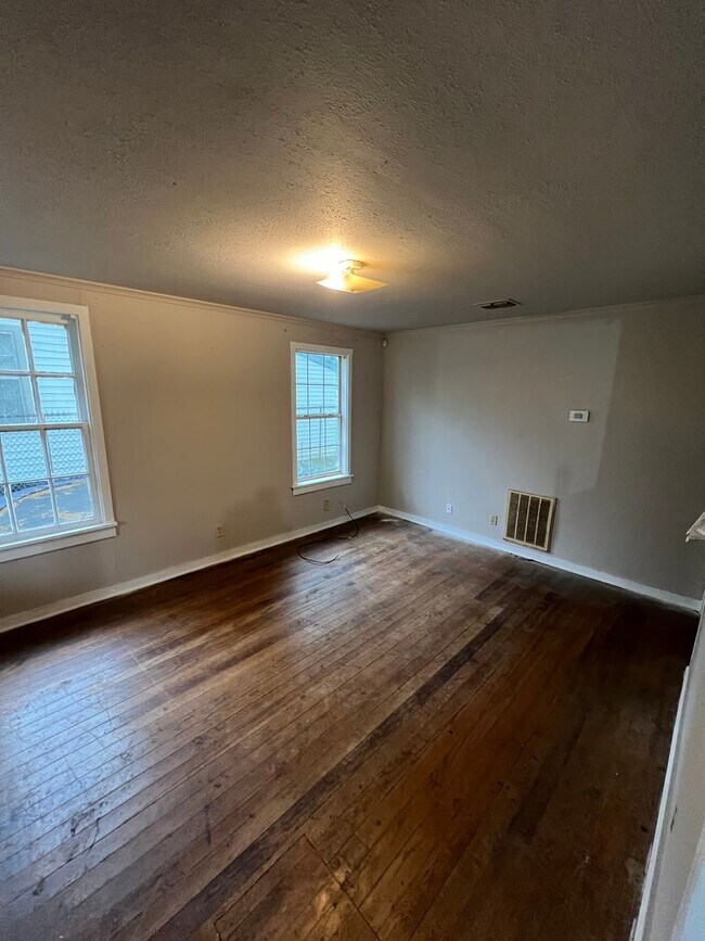 4431 Olga St, Shreveport, LA 71106 House Rental in Shreveport, LA