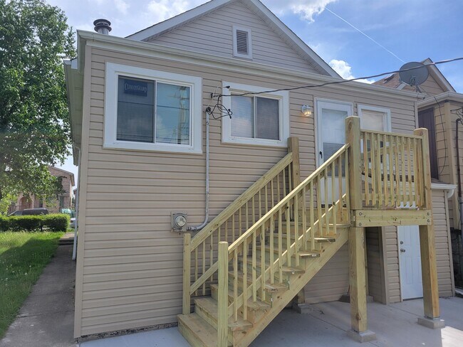 Building Photo - 2624 W 36th St