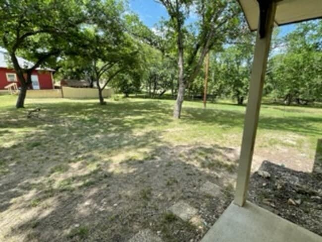 Building Photo - 1312 Central Texas Expy