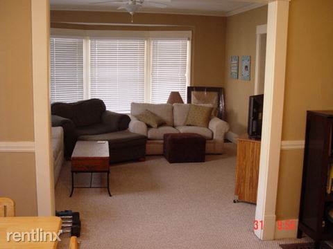Building Photo - 3 br, 1 bath  - 744 Fountain St NE Lower
