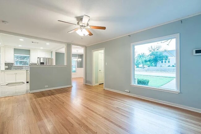 First Floor Living Room - 3737 Linden Ave
