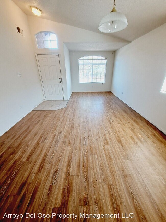 Building Photo - 3 br, 2.5 bath House - 3061 Desert Sage Av...