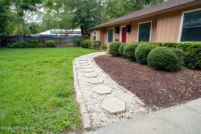 Building Photo - 4909 Beige St