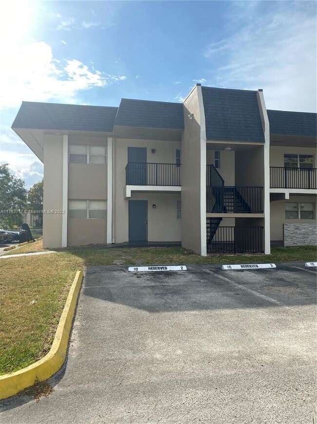 7801 S Colony Cir Unit 101, Tamarac, FL 33321 Condo for Rent in