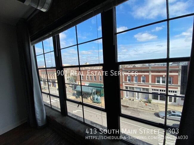 Building Photo - 413 S Main St