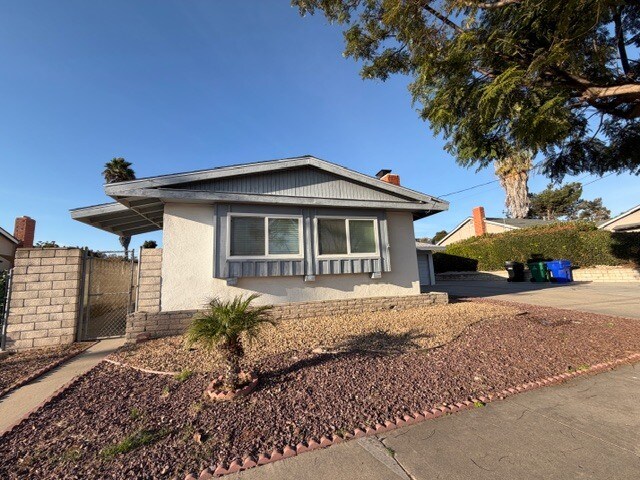 Foto del edificio - 6322 Clyde Ave