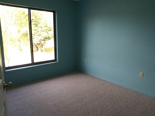 Building Photo - 1515 Huntington Ln