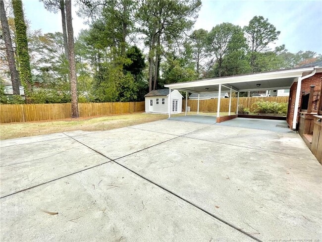 Building Photo - 1430 Pine Valley Loop