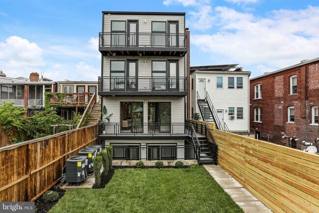 Building Photo - 3324 Sherman Ave NW