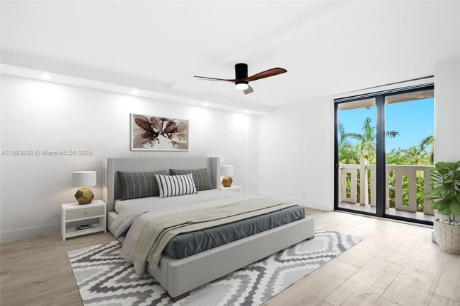 Building Photo - 1121 Crandon Blvd