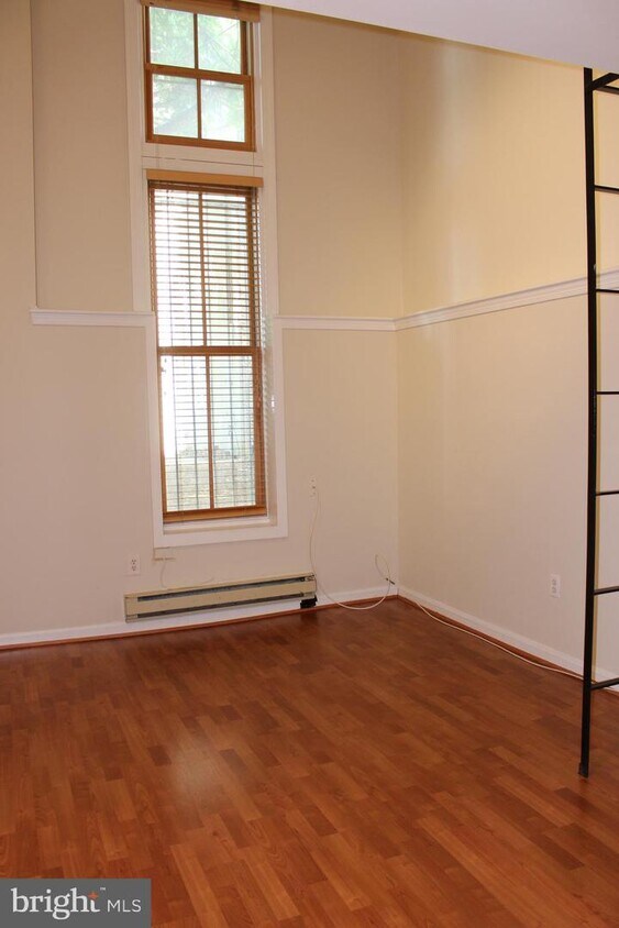 Primary Photo - 416 M St NW