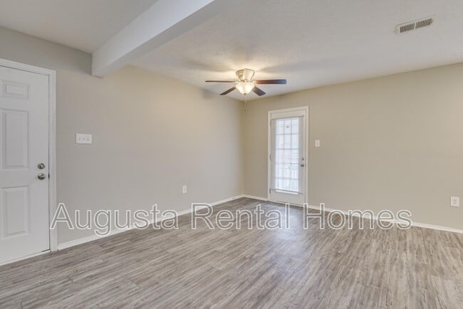 Building Photo - 2573 Tobacco Rd