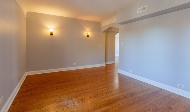 Foto del edificio - Peterson Park - Fully Updated 2-Bedroom / ...