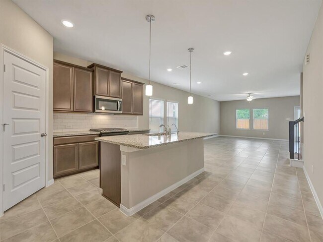 Building Photo - 13119 Everpine Trl