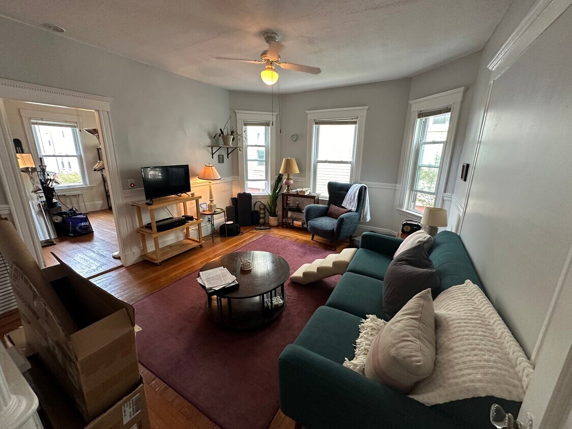 Foto principal - 25 Spencer Ave