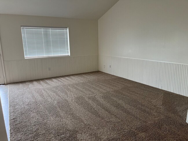 Foto del edificio - 5002 Canyon Peak Dr