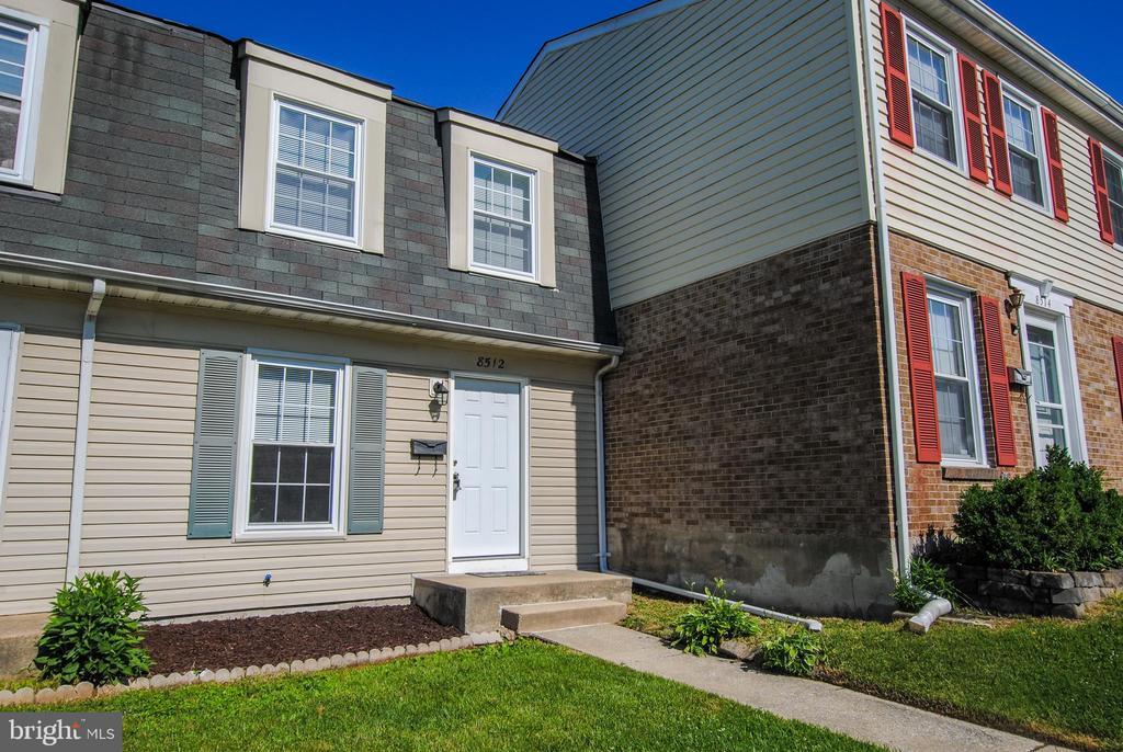 Foto principal - 8512 Hydra Ln