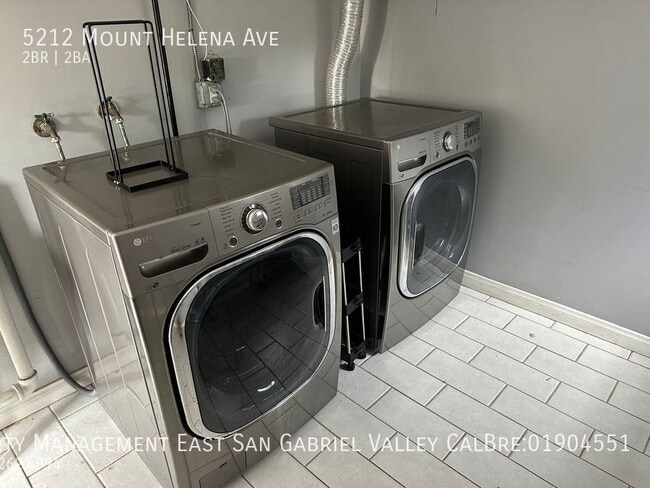 Foto del edificio - 5212 Mt Helena Ave