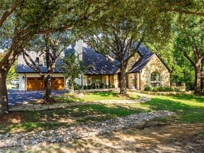 Building Photo - 153 Meadowcreek Rd