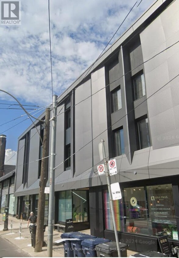 Primary Photo - 373 Broadview Ave