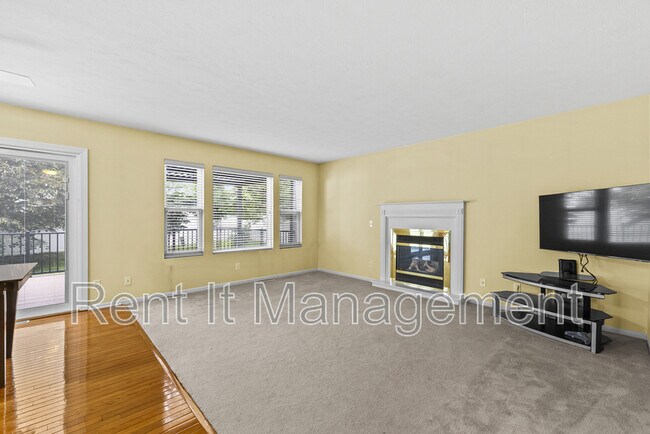 Foto del edificio - 5820 S 157th St