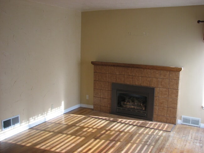 Building Photo - 1740 Binford St