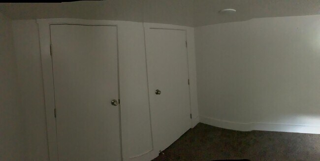 Building Photo - 143 W 400 S