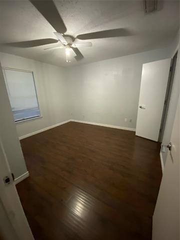 Foto del edificio - 716 Royal Crest Dr