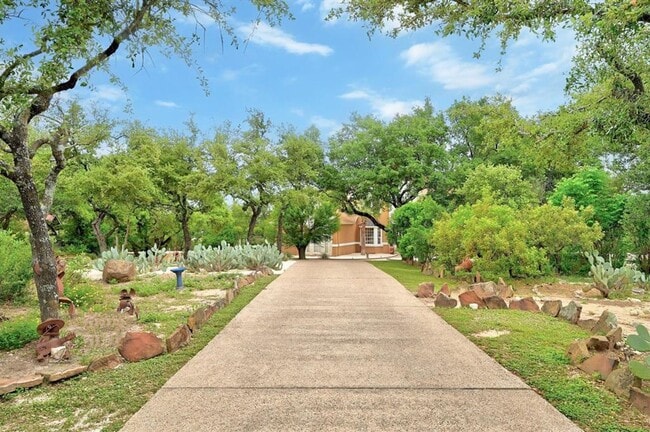 Building Photo - LOCATED IN THE TEXAS HILL COUNTRY WITH BRE...