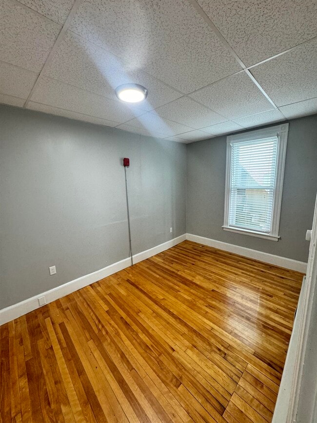 Foto del edificio - 4 N State St