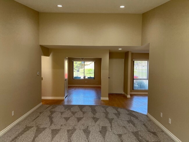 Building Photo - Leisure Village Home near the Rec Center n...