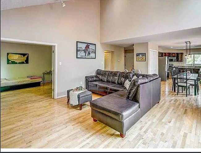 Foto del edificio - 1706 Sheldrake Ct