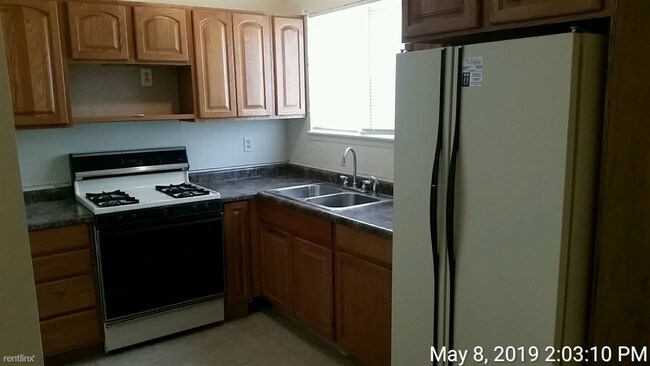 Foto del edificio - 1814 Houghton Ave