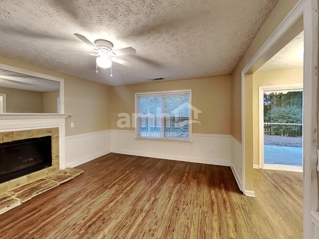 Building Photo - 315 Westminster Dr