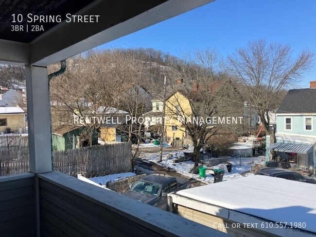 Building Photo - 10 S Spring St