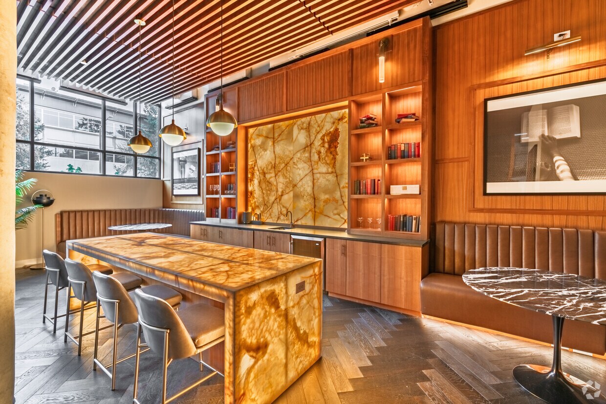 Foto principal - Nightingale