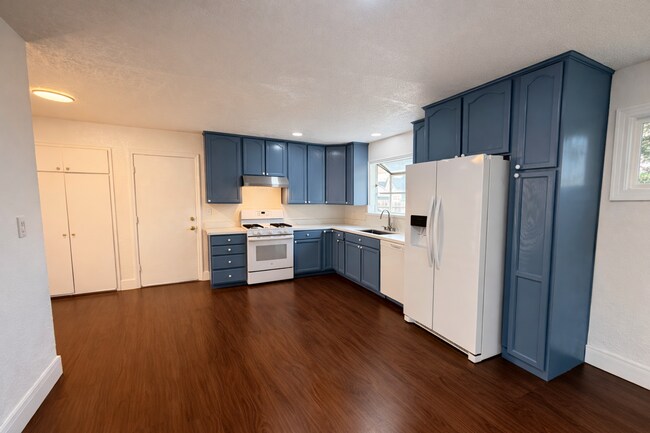 Foto del edificio - 3 bed 2 Bath Home Recently renovated single-family home in Fairfield,