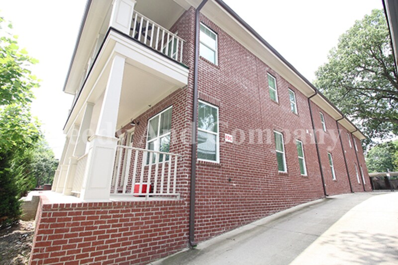 Primary Photo - 41 S Morrison St