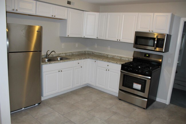 Foto del edificio - 27604 Dartmouth St