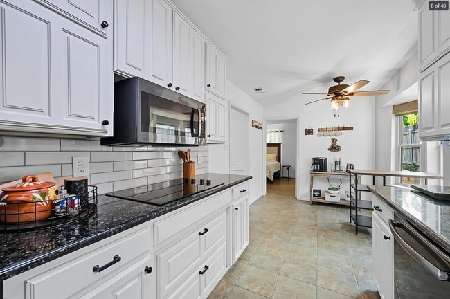 Foto del edificio - 2707 Edinboro Dr